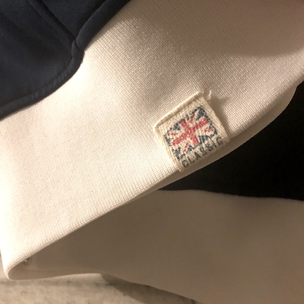 Retro Reebok Short Sleeve Sweatshirt - Picture 5 of 9